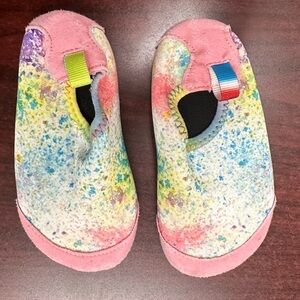 Preowned steel good girls water shoes size 5 slip on's beach pool
